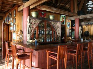 LE BAR