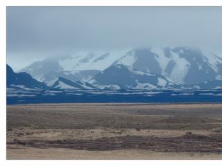 Paysage enneigé le long de la route qui nous mène aux chutes de Gullfoos.
