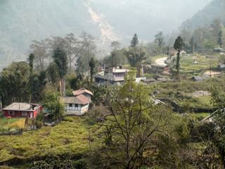 Au Sikkim, le plus souvent l'habitat est dispersé le long des vallées