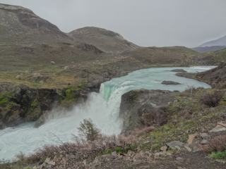 Cascade salto grande pres du lac Pehoe
