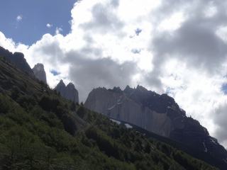 Quand le brouillard se lève les Torres apparaissent