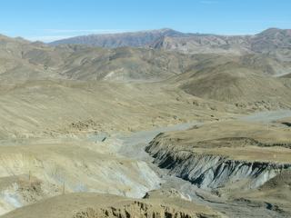 Monts pelés et moraines pour paysage.