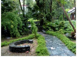 L'Institut Norbulingka abrite un joli jardin d'influence japonaise.
