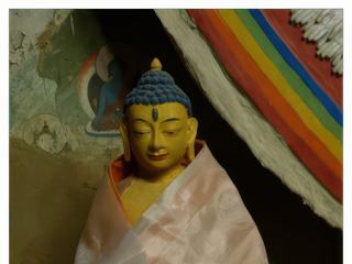 L'un des huit Bodhisattvas entourant la statue d'Avalokiteshvara.