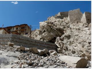 Le palais royal est en cours de restauration.