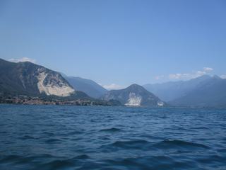 Le lac Majeur à Stresa, vue depuis le bateau.