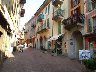 Luino (rive est).