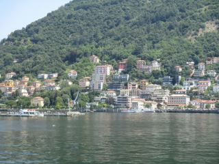 Le lac de Côme (à Como, au sud).