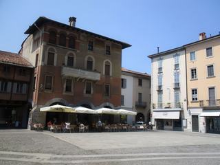 Como.