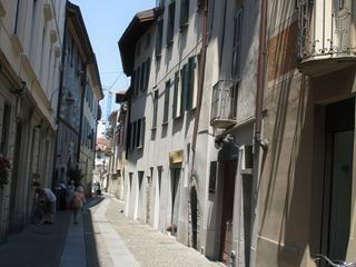 Como.