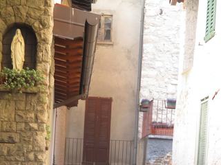 Monte Isola: hameau de Siviano. Il y a moins d'une minute, ce monsieur habitant sur l'île et moi on papotait sur la météo...