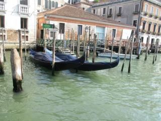 Une station de gondoles sur le Grand canal.