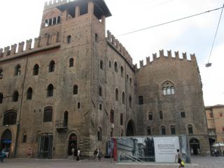 Bologne: Piazza Maggiore.