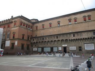 Bologne: Piazza Maggiore.