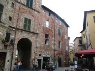 Lucca: vieille ville.