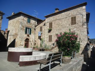 Castelnuovo dell'Abate.