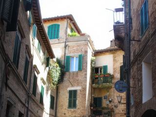 Une ruelle de Sienne.