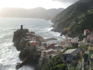 Vers la fin du sentier... la récompense avec une de ces vues sur Vernazza!!