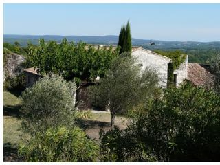 En se baladant vers les ruines du château de Montanègre ( XIIe-XIVe-XVIe siècles)...