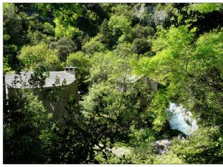 Nous arrivons au pied de la Vis et du 1er moulin.