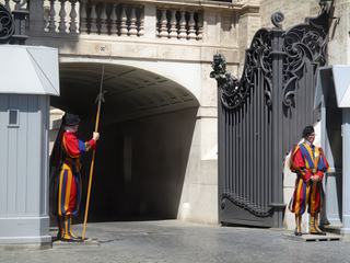 Rome: Vatican - gardes suisses du Vatican.