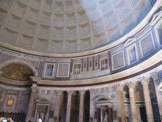 Rome: intérieur du Panthéon.