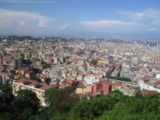 Vue sur Naples depuis le Vomero.
