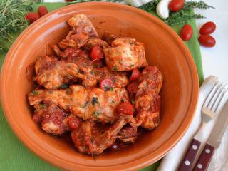 Spécialité de l'île: coniglio (lapin) all'ischitana.