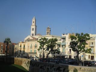 Bari.