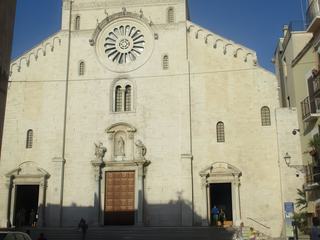 Bari.