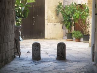 Bari.