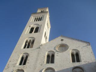 Bari.