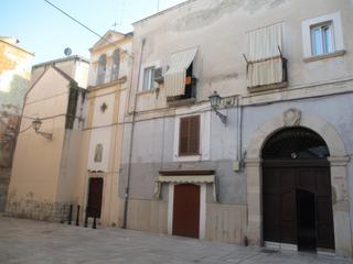 Bari.