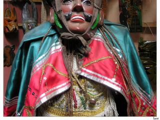 Les indiens mayas aiment se déguiser et faire des fêtes qui célèbrent leur résistance sur les conquistadors espagnols.