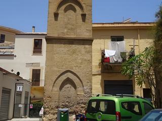 Palerme: le "castelleto" (tour d'eau) sur la Piazza Santa Chiara.