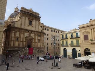 Palerme: Piazza Bellini.