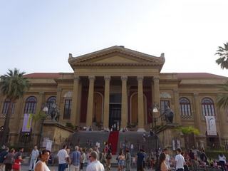 Palerme: Teatro Massimo (*non, le tapis rouge n'était pas pour moi!).