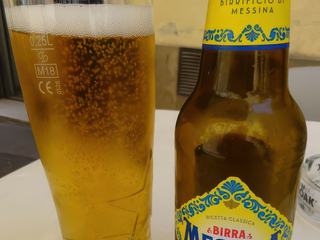 Bière "Messina"... en fait, produite près de Milan!