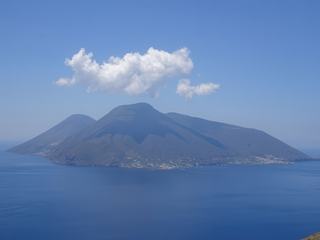 Salina vue depuis Quattropani.