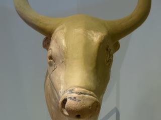 Rhyton à tête de taureau trouvé à Mochlos (1500-1450 av J.-C).