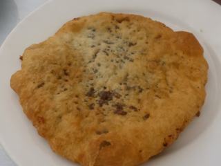 Galette crétoise au chocolat faite à la demande, très bon.