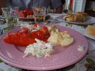 Le soir, nous allons dîner dans le restaurant familial, le Vegera, situé au centre du village. Là aussi, la cuisine est très bonne.