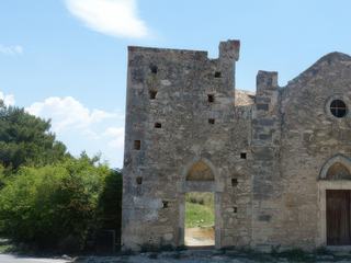 Le monastère a été dissous en 1821 et la zone est restée en ruines.