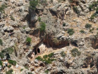 Ermitage dans les gorges.
