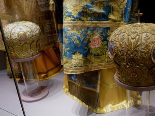 Vêtements sacerdotaux.