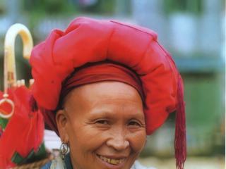 Ethnie Dao Rouge de Sapa. Photo de Mr Tuyét Minh