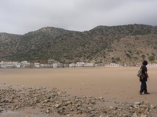 Un dernier regard sur le village de Tafedna, et ce sera le départ.