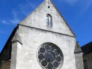 La façade de l'Eglise des Cordeliers, édifiée de 1477 à 1487 suite à la demande du duc de Lorraine René II, vainqueur du duc de Bourgogne le 5 janvier 1477.