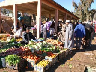 Marchand de fruits et légumes (Souk d'Asni)