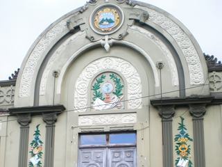 Vieille batisse dans le centre ville